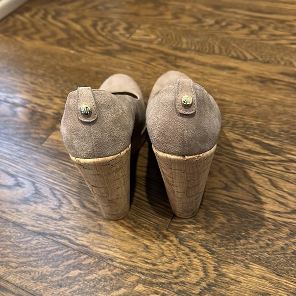 Stuart Weitzman Wedge - Picture 4 of 7